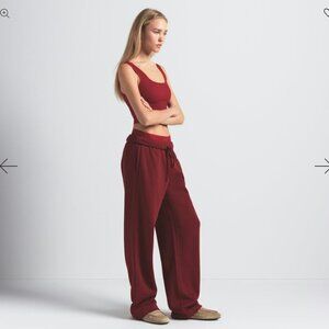 Skims NWT SOLD OUT!!! Cotton Fleece Straight Leg Pant in *MERLOT* size M
